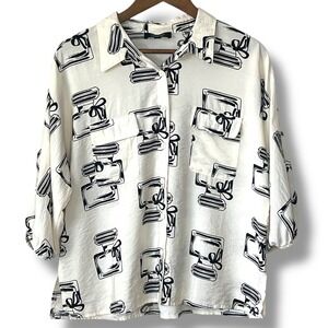 COCOMO XL Perfume Bottle Novelty Cream Button Up Shirt Blouse 3/4 Sleeve Quirky‎